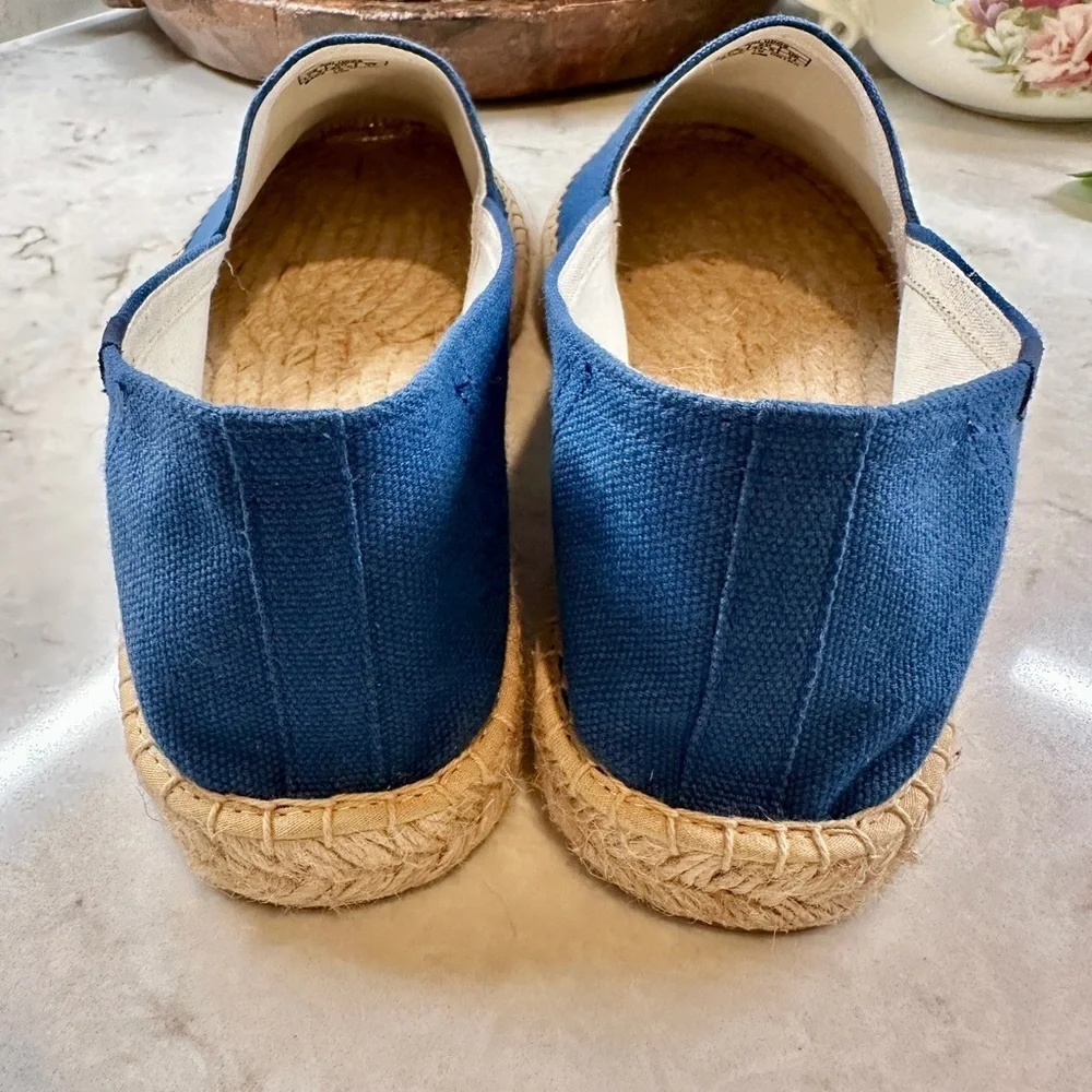 SOLUDOS, MENS ORIGINAL ESPADRILLE IN FRENCH BLUE CANVAS. SIZE 11 1/2